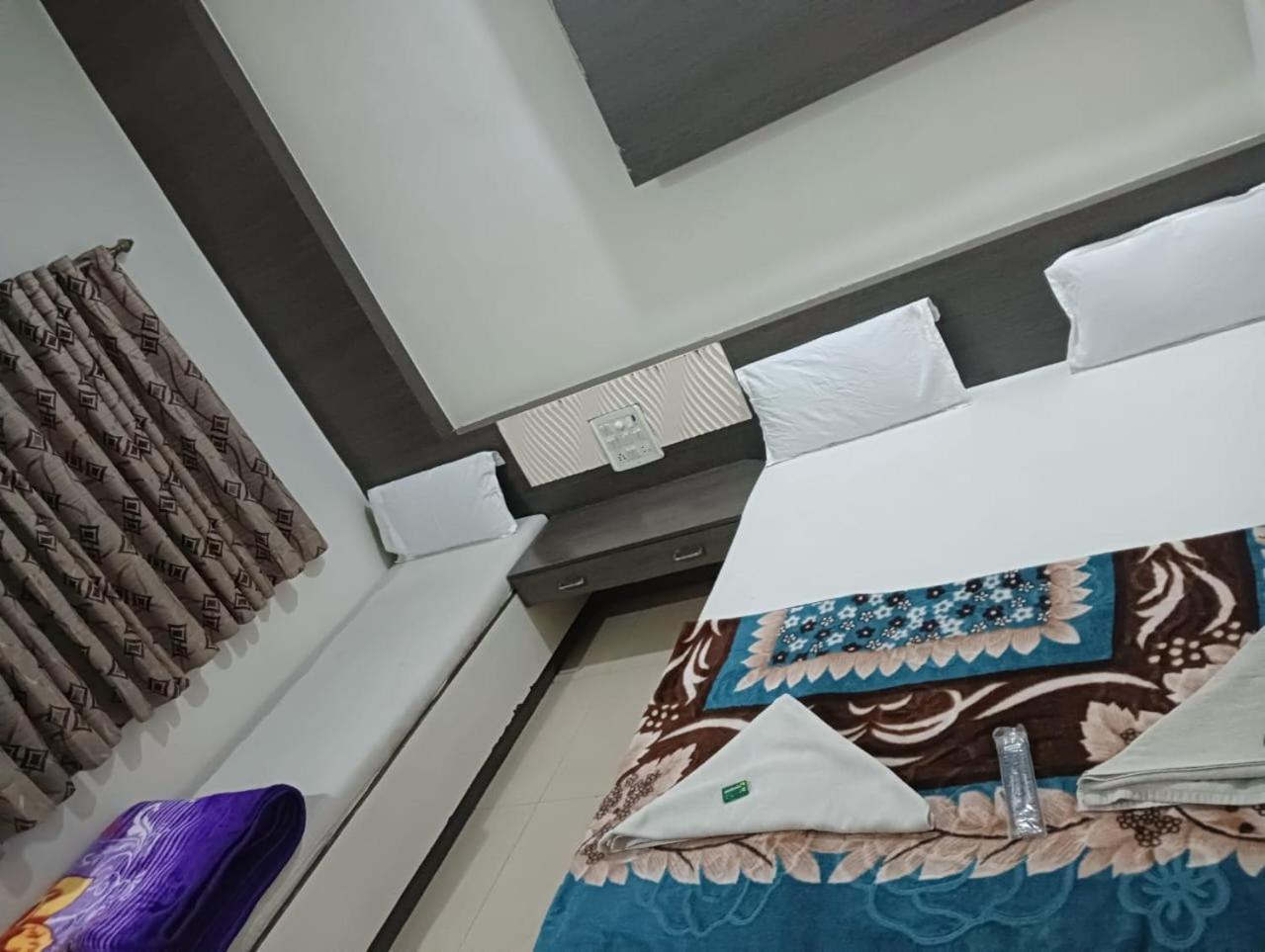 Hotel Shri Sai Darshan Shirdi Εξωτερικό φωτογραφία